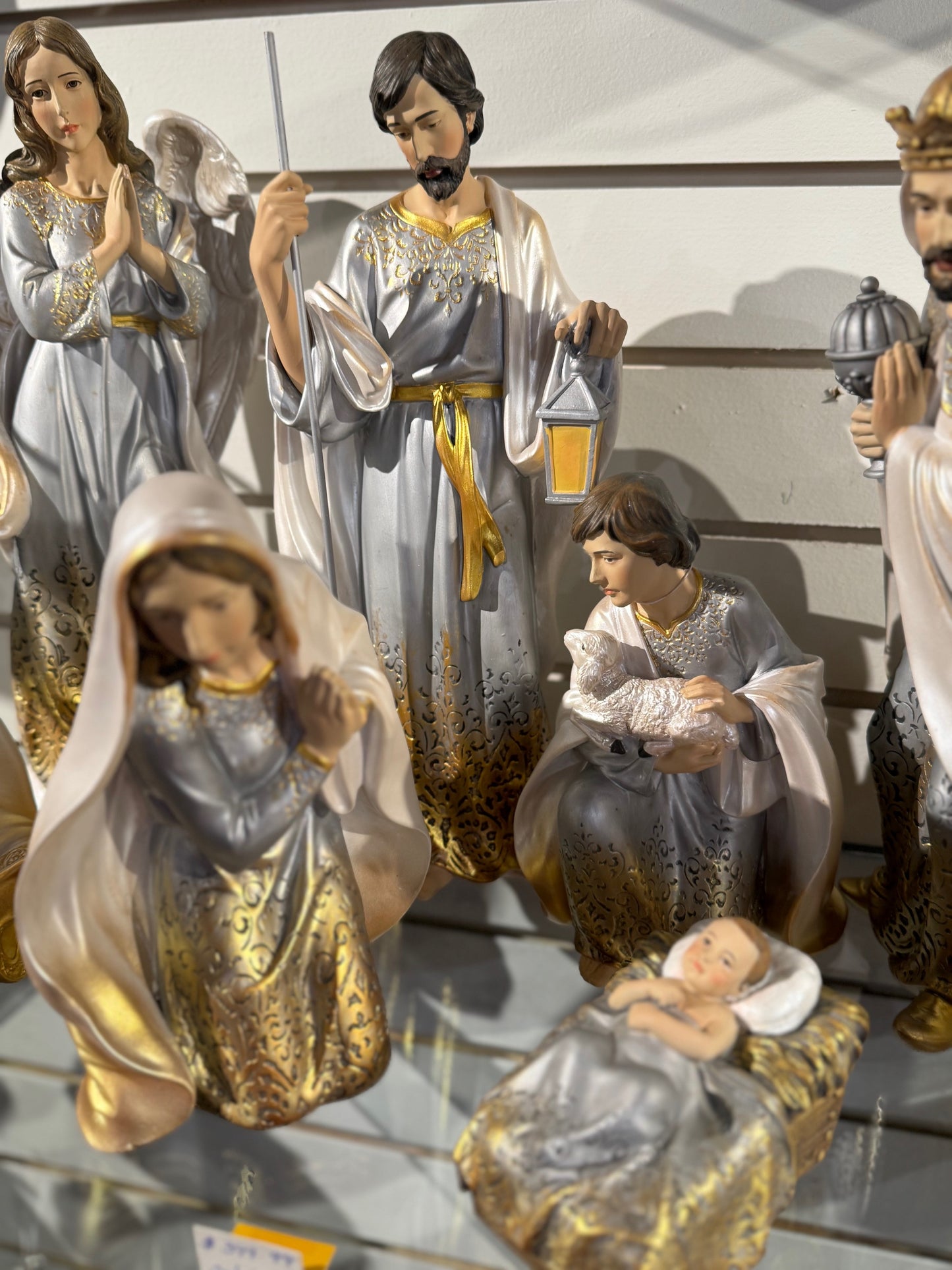 8PC ST NATIVITY GOLD