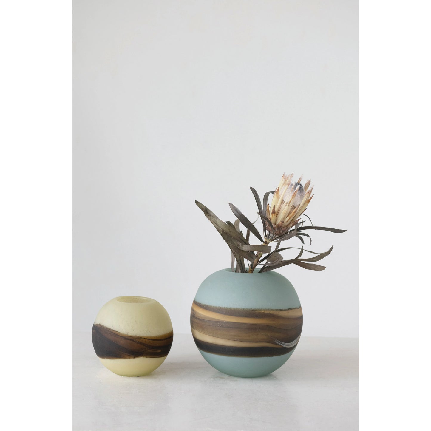 FROSTED GLASS VASE MULTICOLOR STRIPE