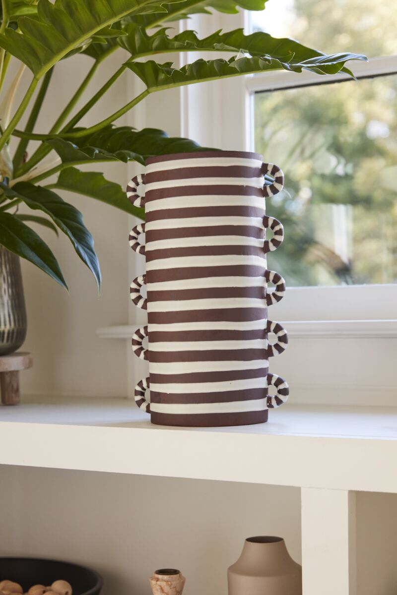 IZIKO VASE 7.25"X5"X11.75"