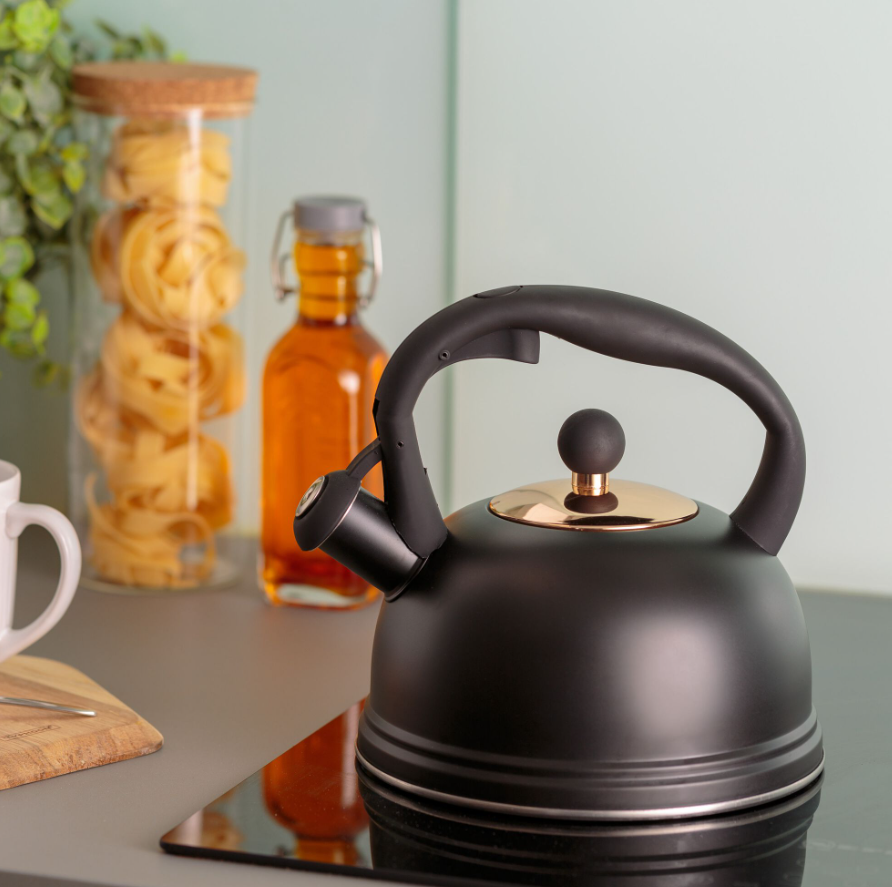 TYPHOON STOVETOP KETTLE BLACK 60 OZ