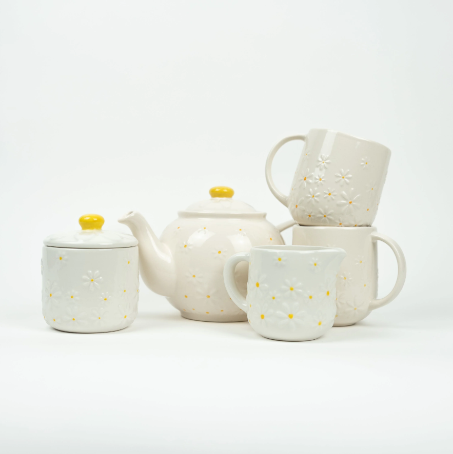 PRICE & KENSINGTON DAISY 6 CUP TEAPOT