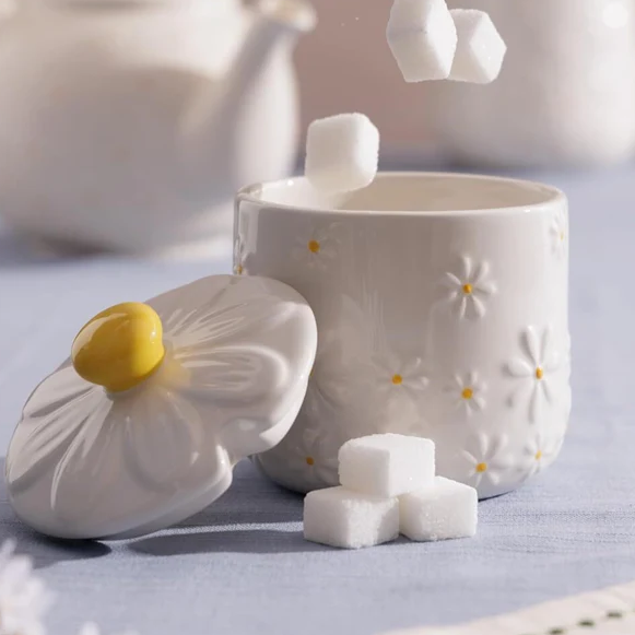 PRICE & KENSINGTON DAISY SUGAR BOWL