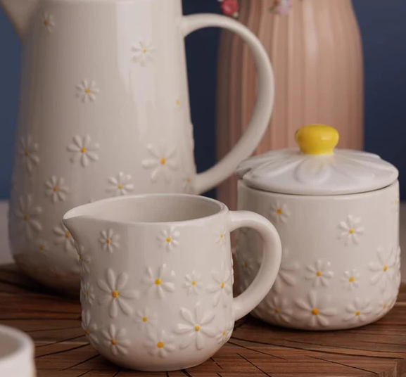 PRICE & KENSINGTON DAISY SUGAR BOWL