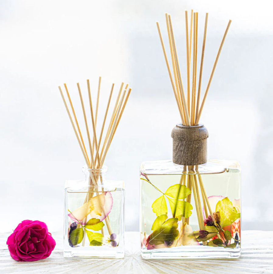 BOTANICAL DIFFUSER-BLUSHING ROSEWOOD 13OZ