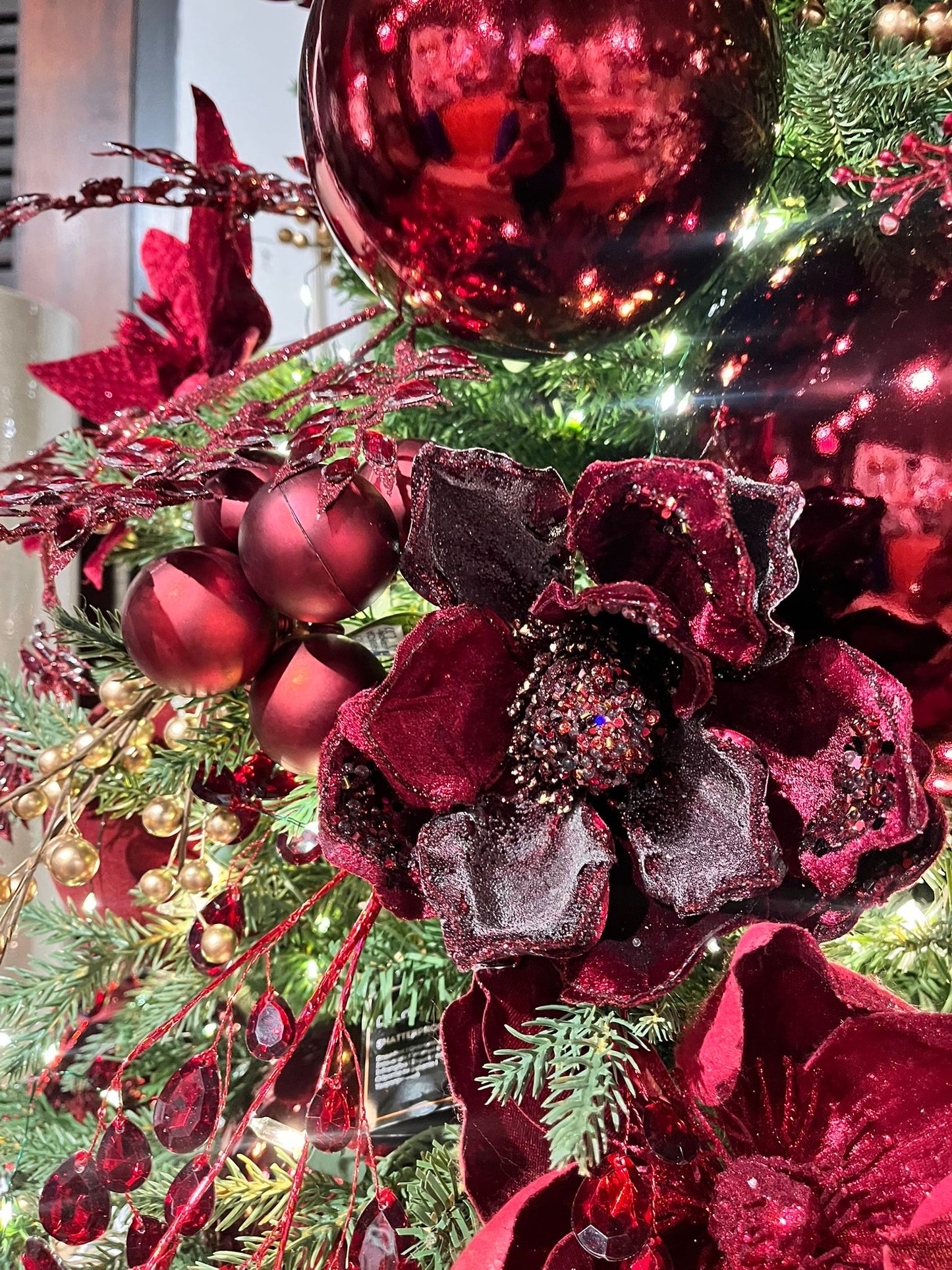 WINE JEWELED MAGNOLIA STEM