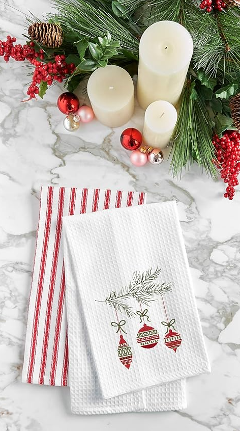 ORNAMENTS TOWEL