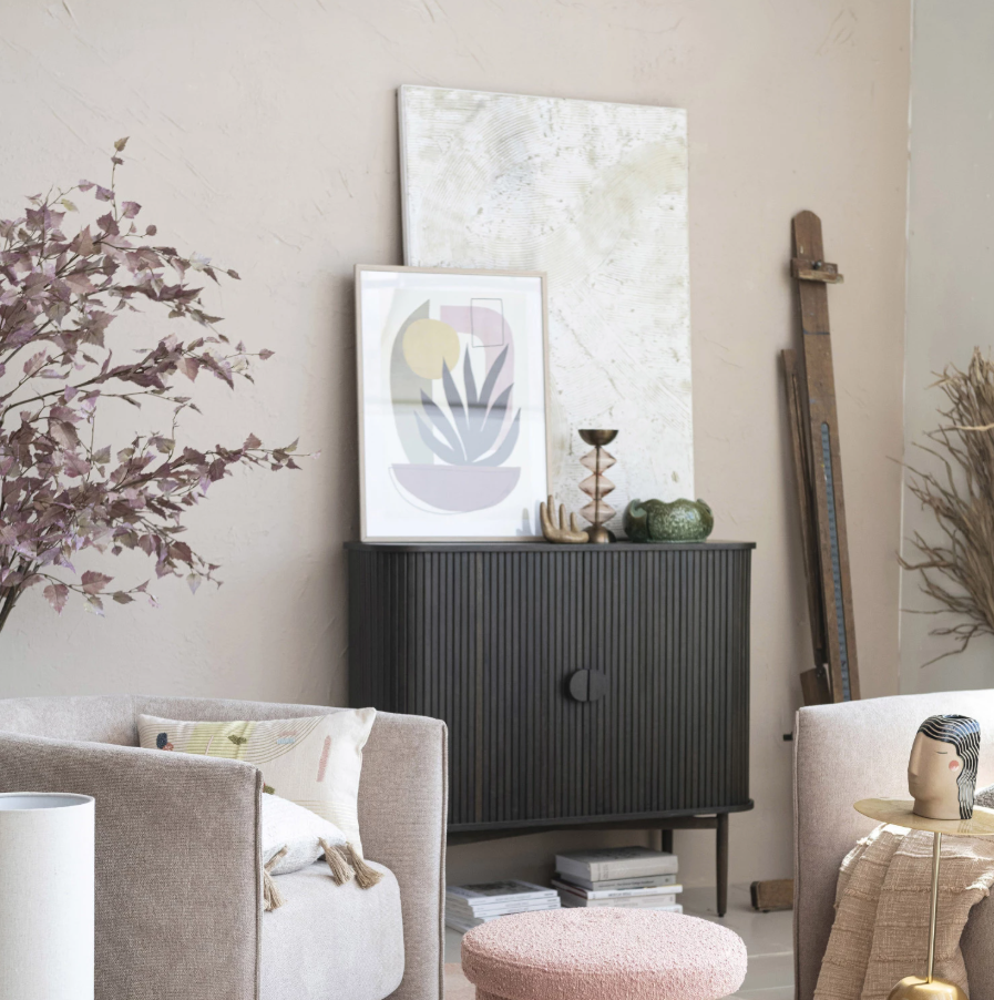 TEXTURED WHITE WALL DECOR