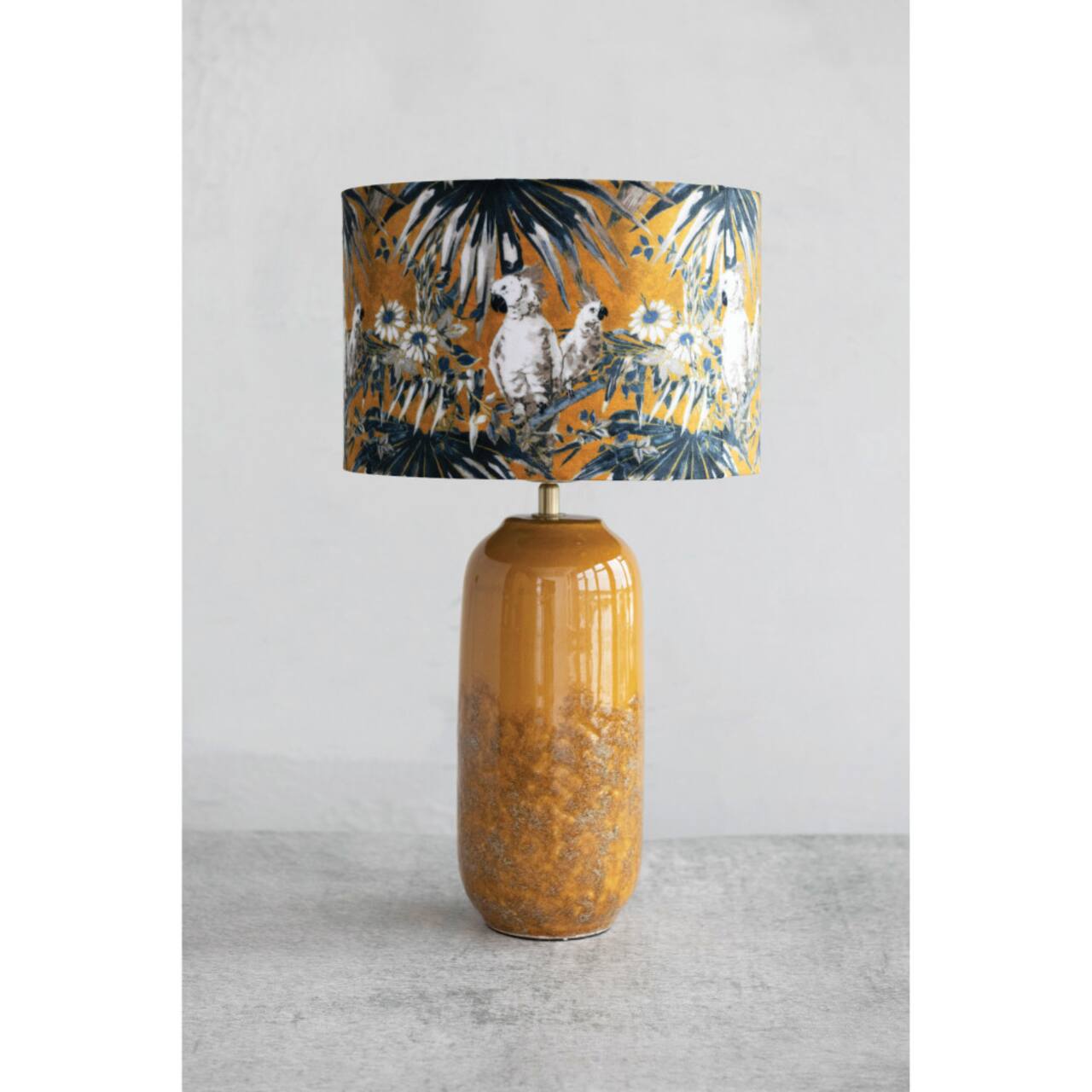 STONEWARE COCKATOO VELVET LAMP