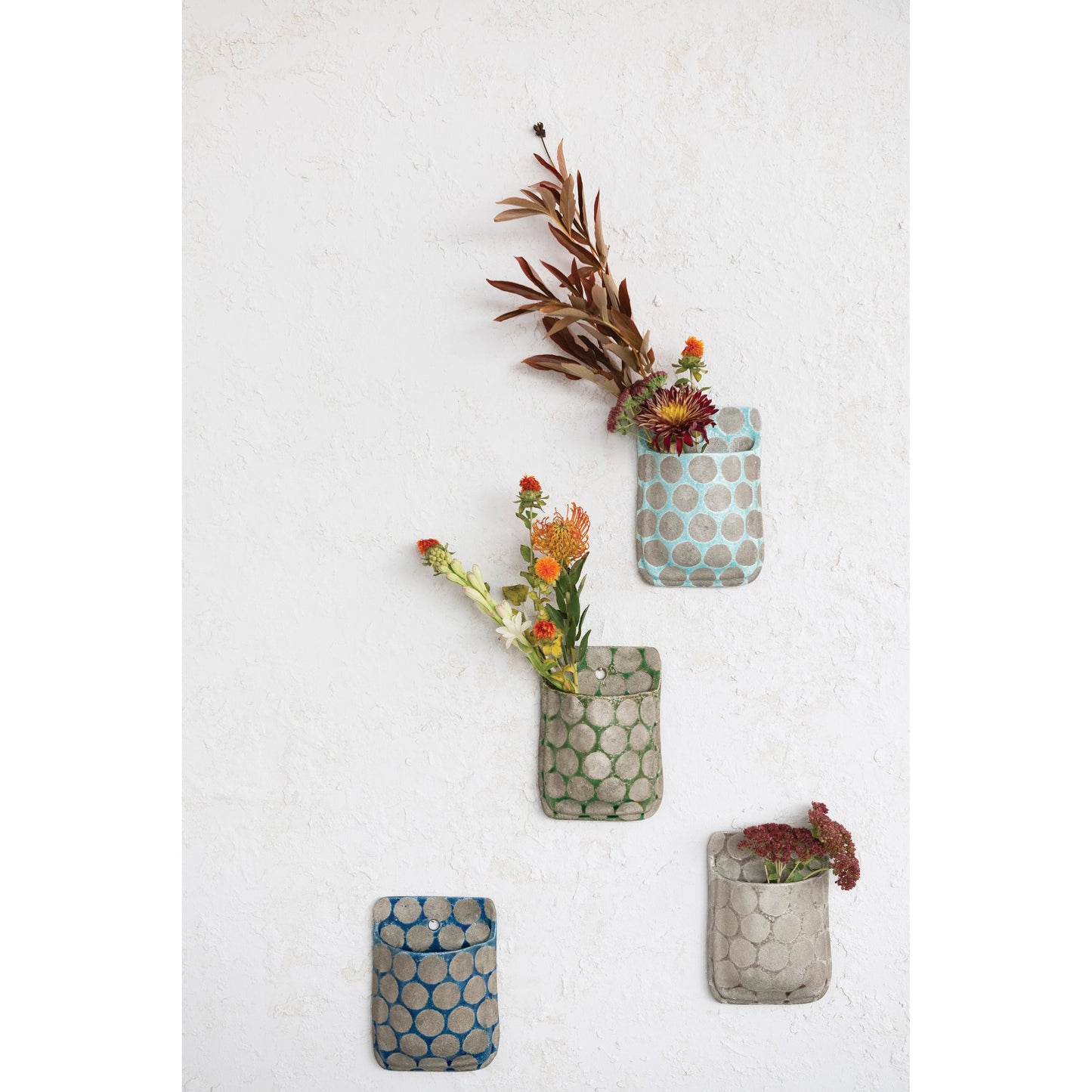 TERRA COTTA WALL PLANTER WAX RELIEF DOTS