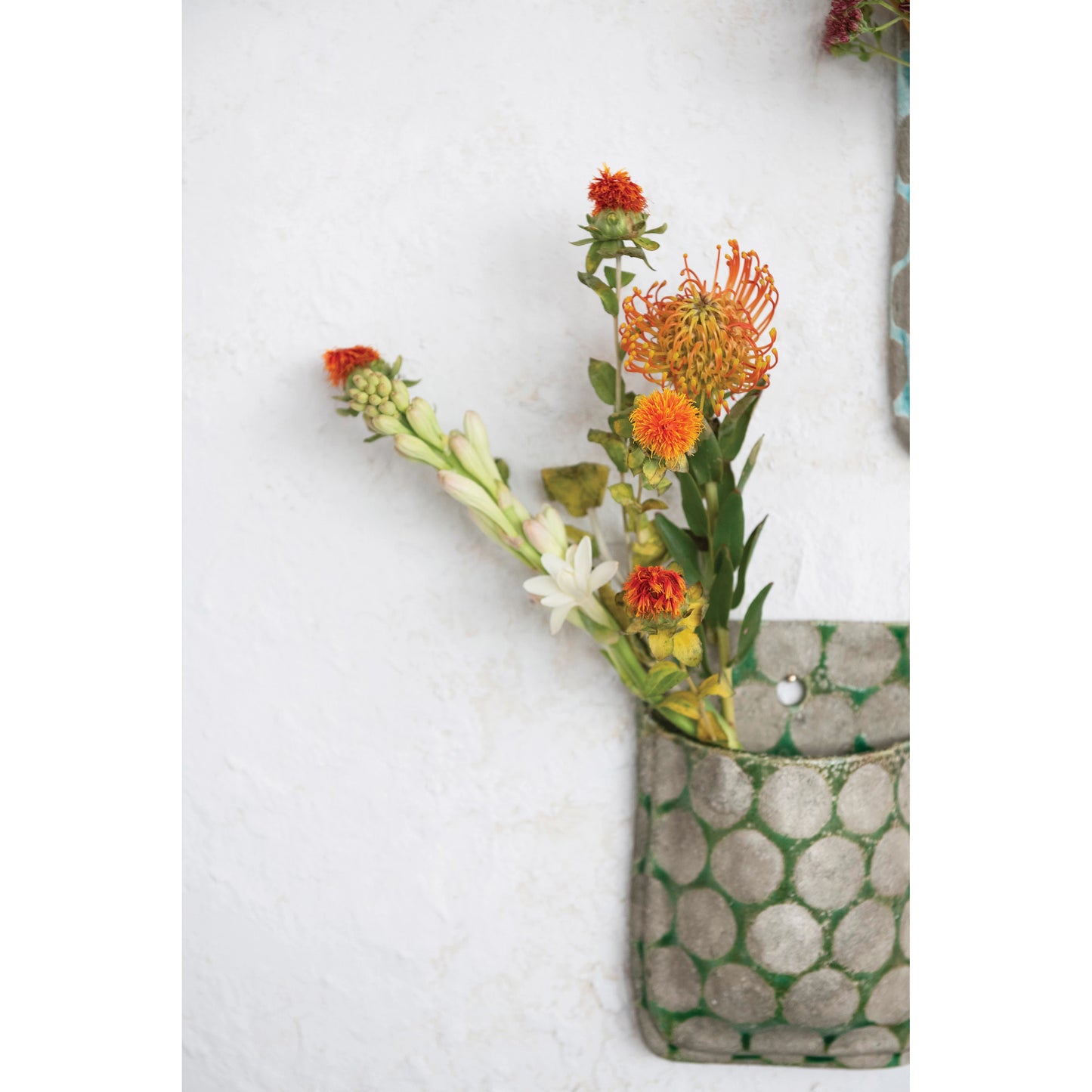 TERRA COTTA WALL PLANTER WAX RELIEF DOTS