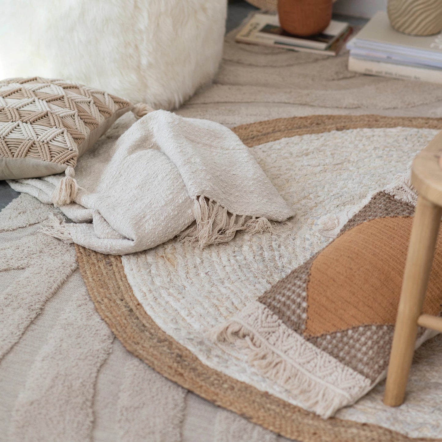 60'' HAND WOVEN RUG