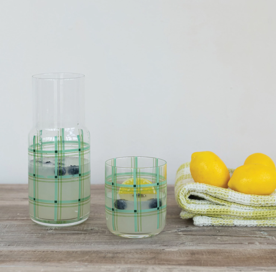 GLASS CARAFE WITH DRINKING GLASS SET