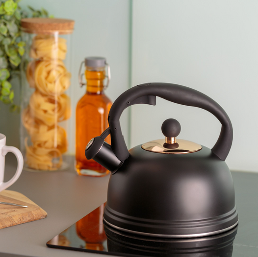 TYPHOON STOVETOP KETTLE BLACK 60 OZ
