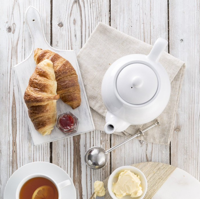 PRICE & KENSINGTON WHITE 2 CUP TEAPOT