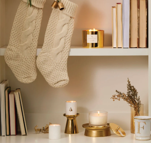 Frasier Fir Gilded Frosted Wood Grain Candle 9 oz