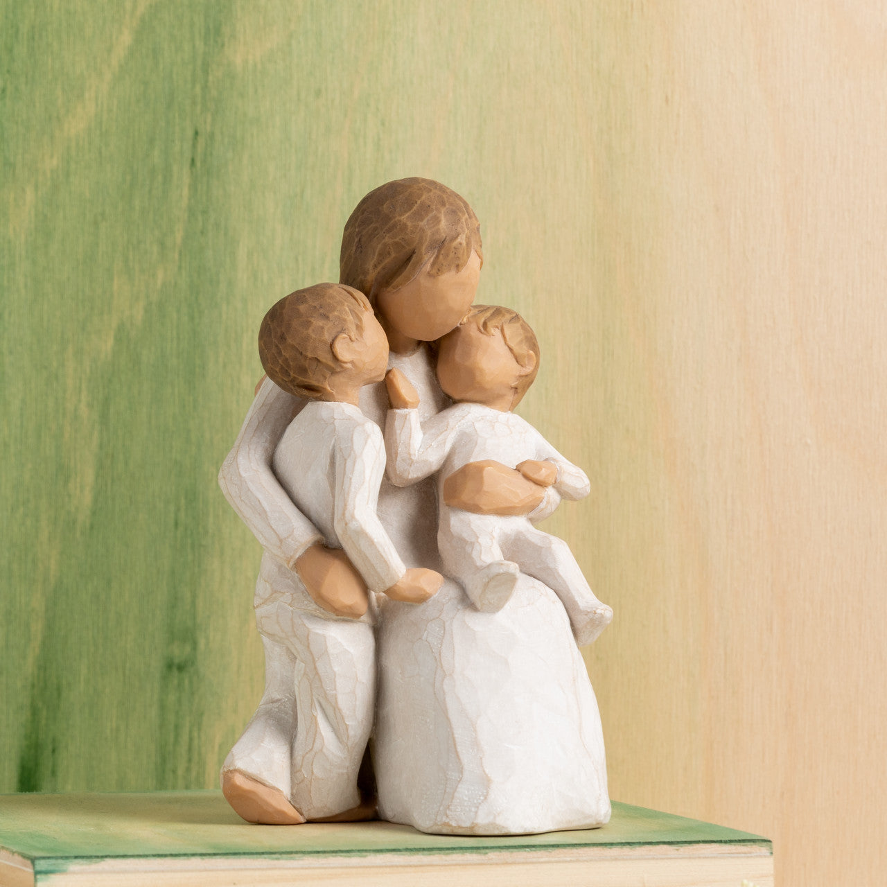 Quietly – Quietly Encircled by Love