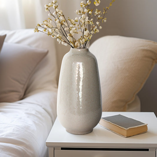 11" GARGAIN URN VASE GRAY