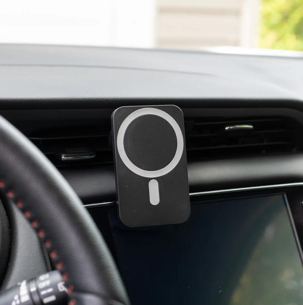 MAGNETIC WIRELESS VENT MOUNT PHONE CHARGER