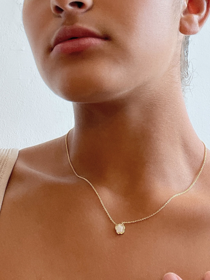 ANA LUISA MOTHER OF PEARL FLOWER NECKLACE-SAYA
