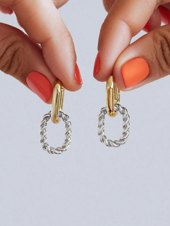 ANA LUISA EARRINGS DOBLE HOOP -ASH DOBLE TWO TONE