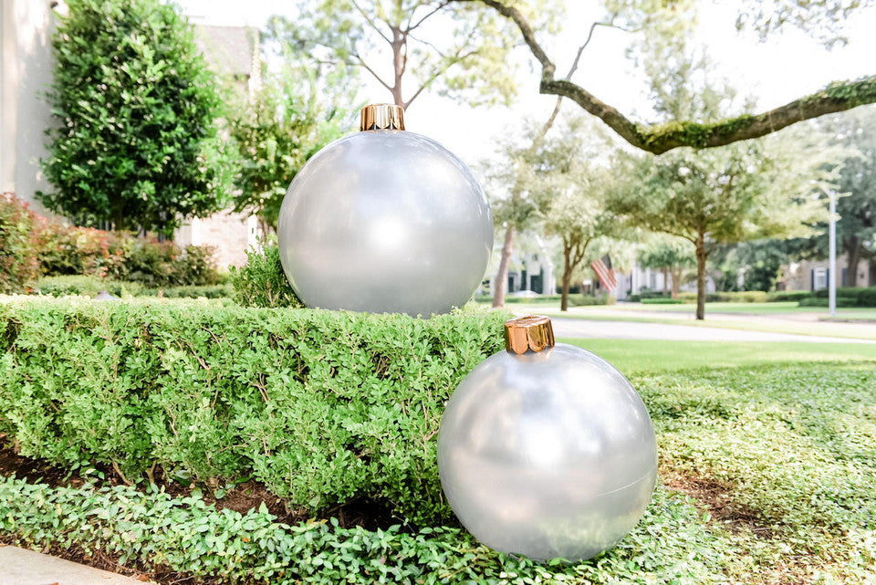 HOLIBALL MEDIUM 18" SILVER INFLATABLE ORNAMENT