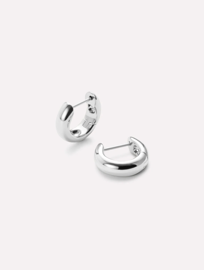 ANA LUISA BOLD HUGGIE HOOPS-GUILIA SILVER
