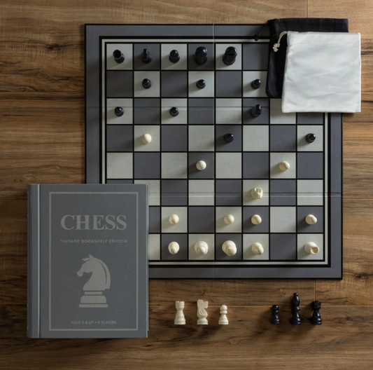 CHESS VINTAGE BOOKSHELF EDITION