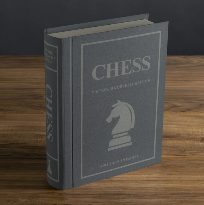 CHESS VINTAGE BOOKSHELF EDITION