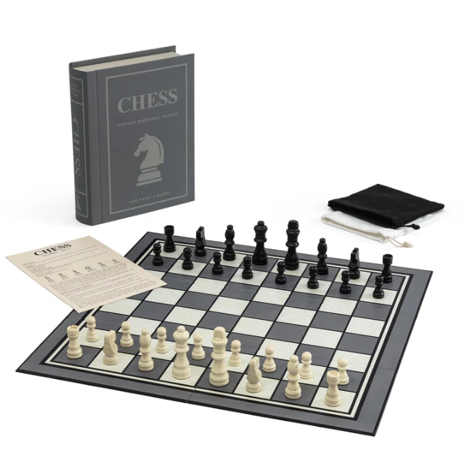 CHESS VINTAGE BOOKSHELF EDITION
