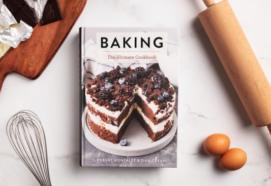 BAKING THE ULTIMATE COOKBOOK BY ROBERTO GONZALEZ