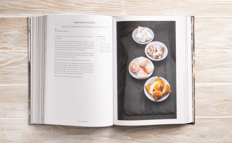 BAKING THE ULTIMATE COOKBOOK BY ROBERTO GONZALEZ