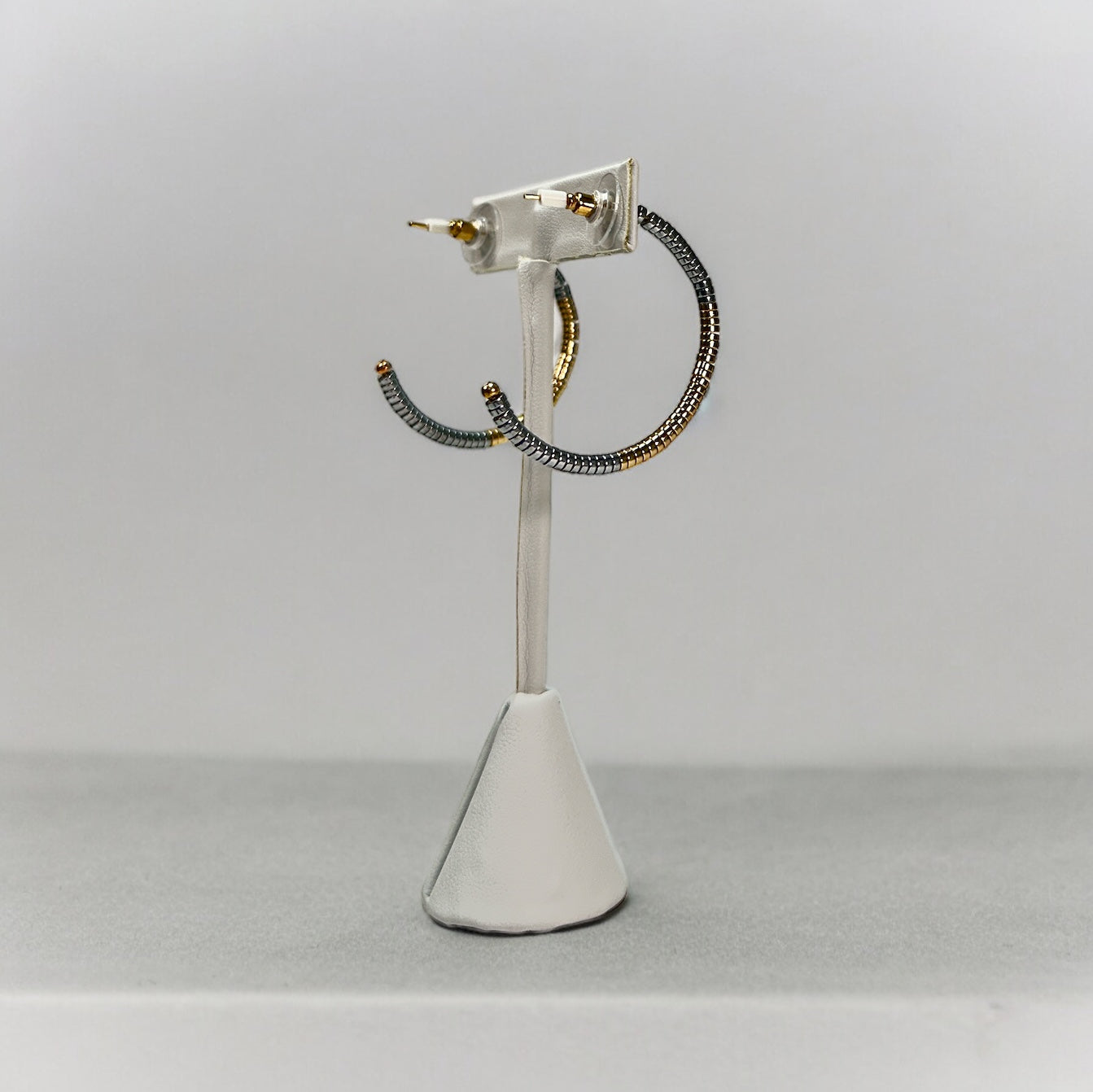GS// P/P   METAL DISC BEARD HOOPS/ TWOTONE