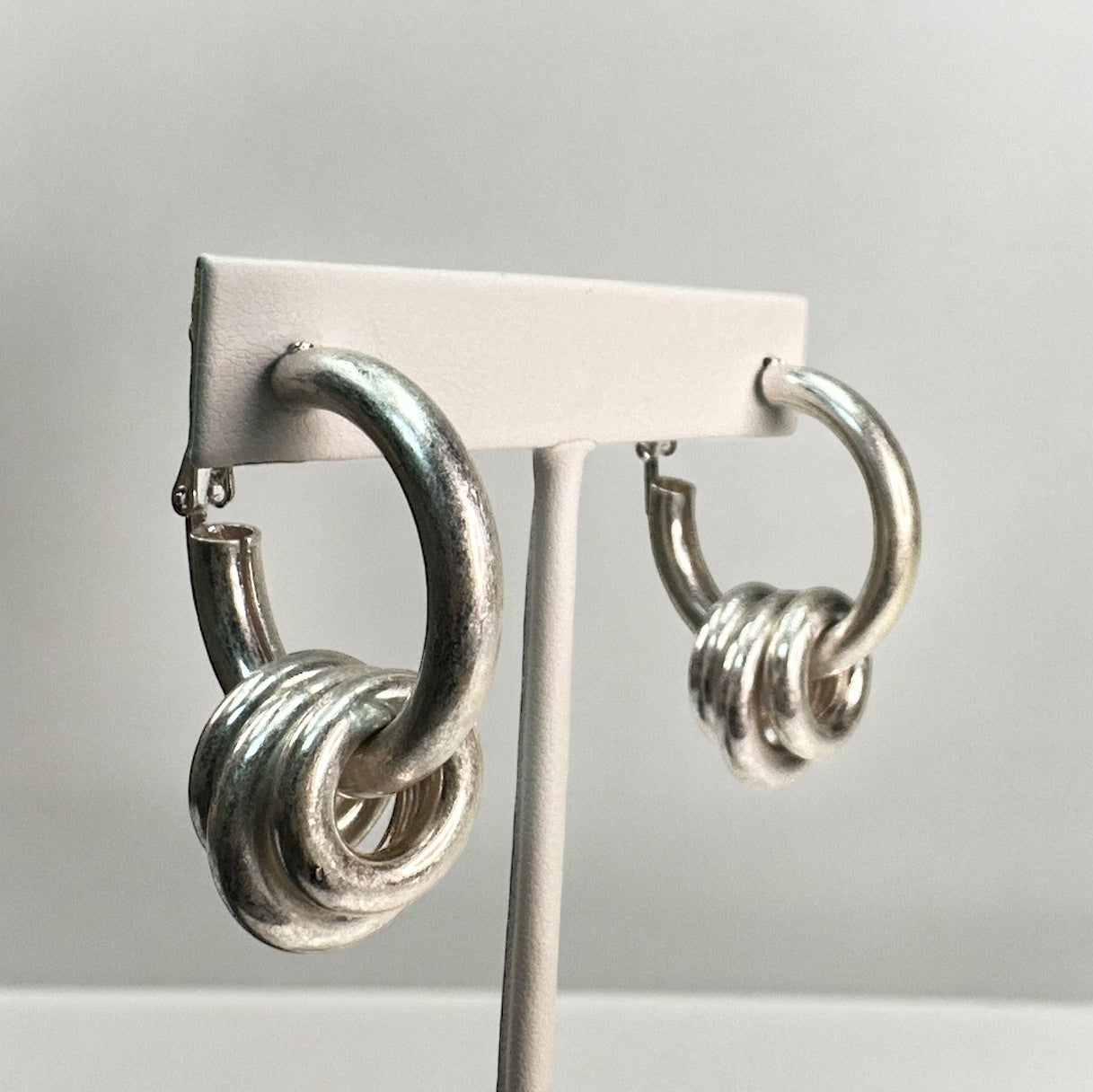 CIRCLE LINK HOOPS/SILVER