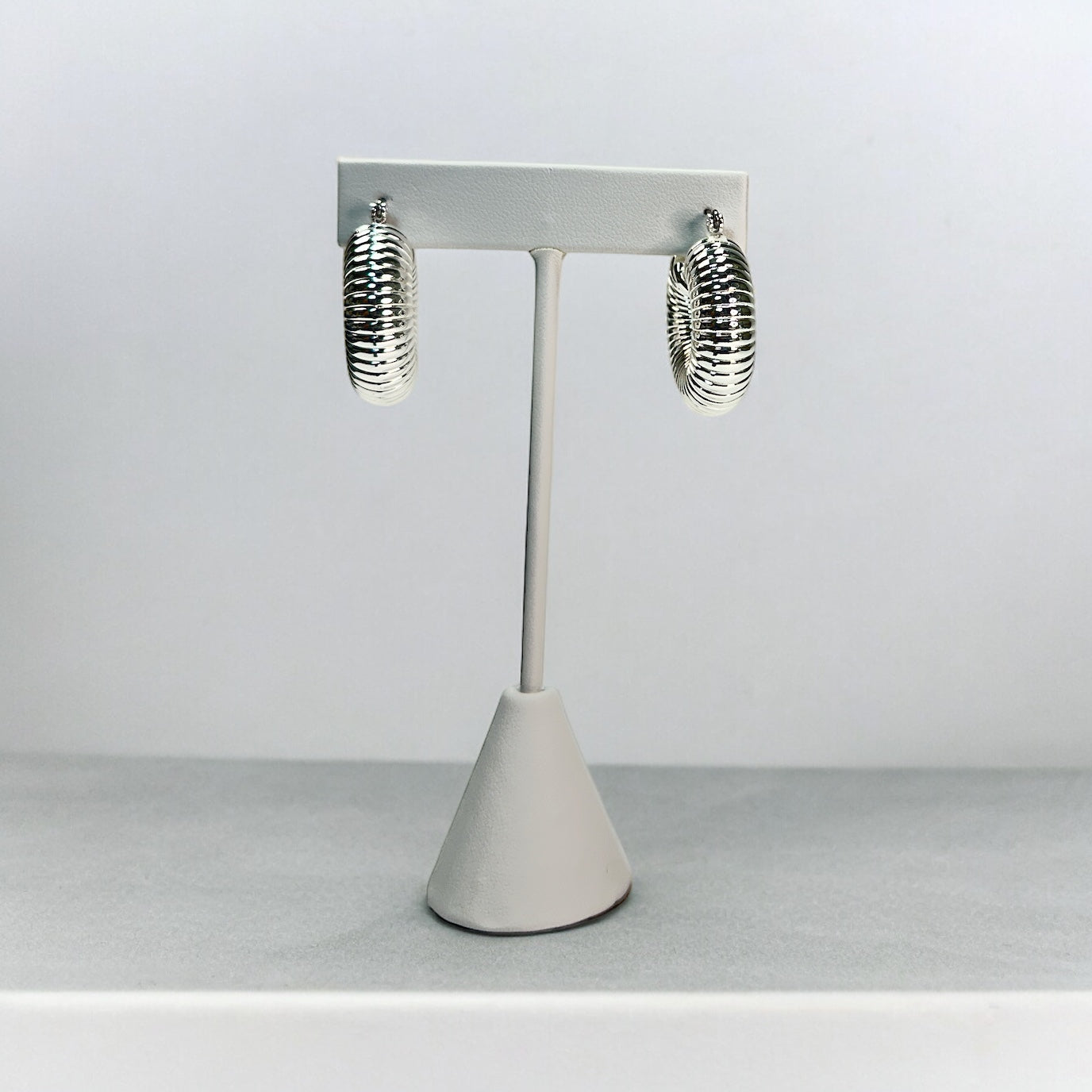 CORD TEXTURED HOOP DROP EARRING/ SILVER