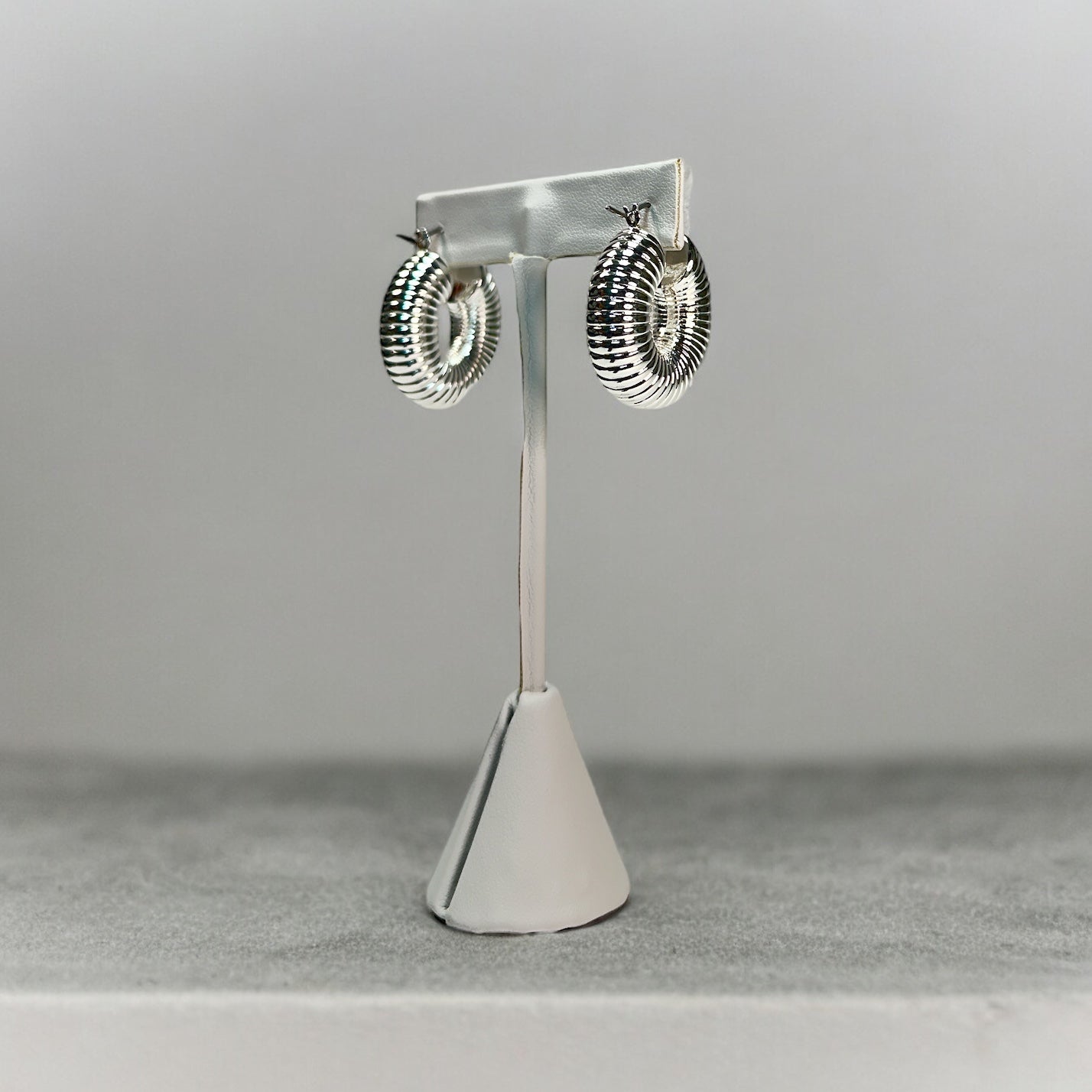 CORD TEXTURED HOOP DROP EARRING/ SILVER